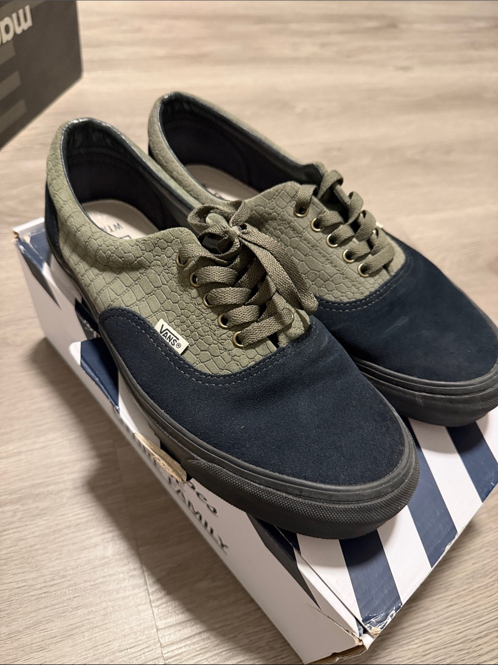 Vans x Wtaps Olive Green & Black Low-Top Lace-Up Sneakers